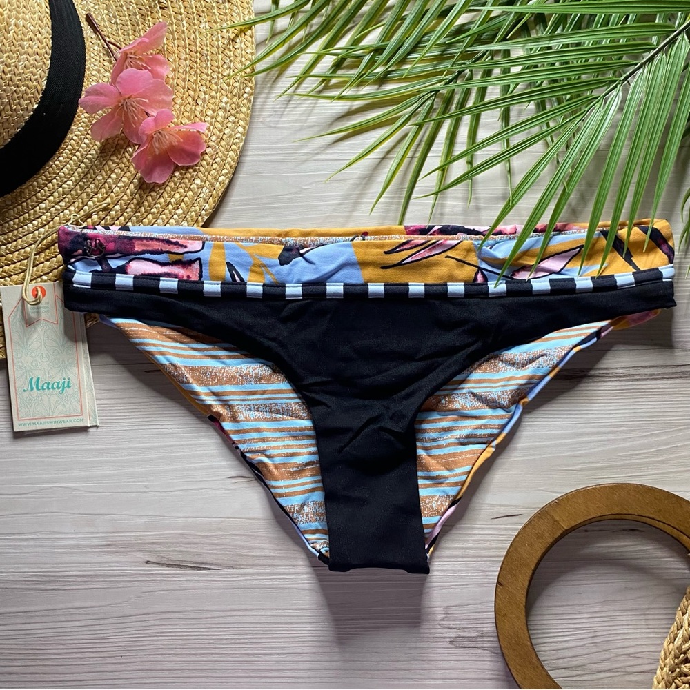 ๐บ Maaji Bikini Set ๐ - Picture 10 of 16